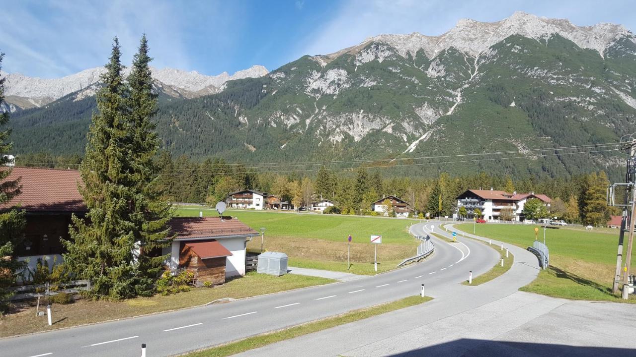 Mountain Motel ロイタシュ エクステリア 写真